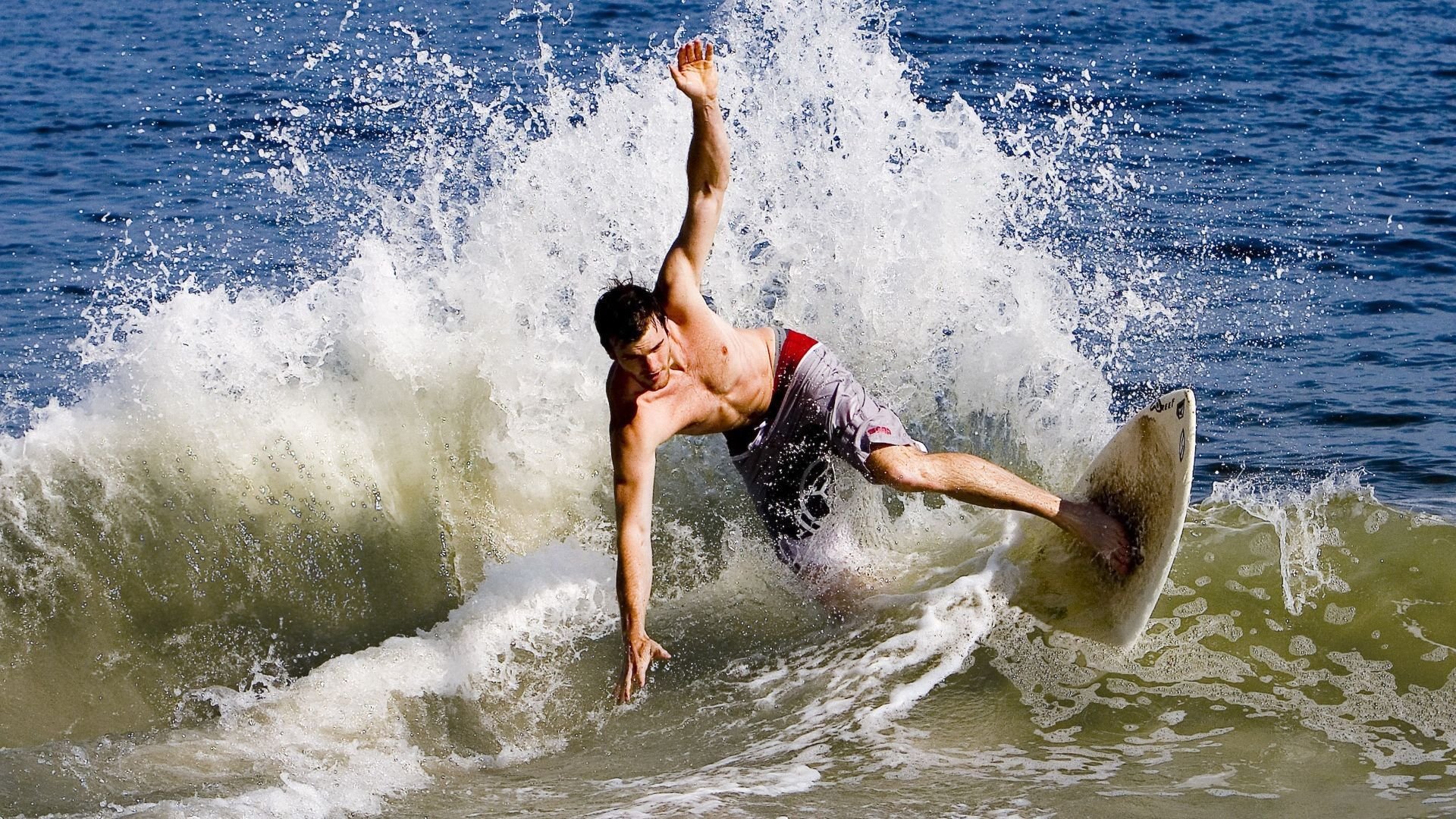 南安普顿防守稳固，圣玛丽球场冲刺积分，南安普顿足球俱乐部